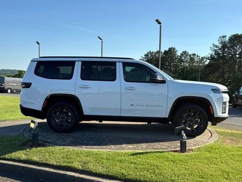 New 2026 Jeep Grand Wagoneer Limited AWD/4WD image 8