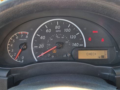 Used 2015 Nissan Versa S image 16