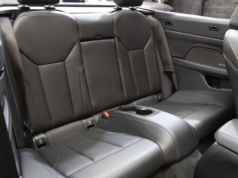 Used 2023 BMW 430i Convertible w/ M Sport Package image 39