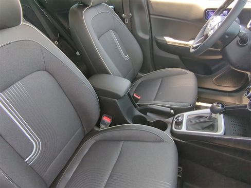 New 2025 Hyundai Venue Limited image 10