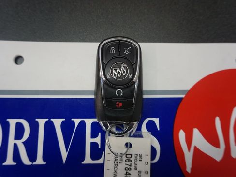 Used 2018 Buick Enclave Premium w/ Experience Buick Package FWD image 20