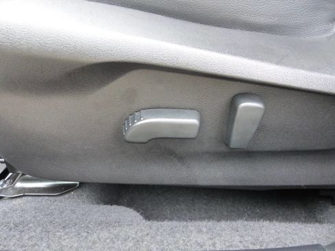 Used 2019 Subaru Crosstrek 2.0i Limited w/ Popular Package #4 image 22