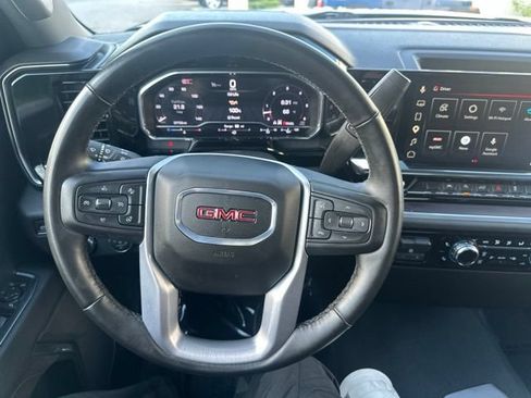 Used 2025 GMC Sierra 1500 SLT AWD/4WD image 23