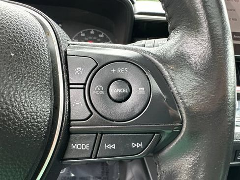 Used 2024 Toyota Corolla Cross LE w/ Moonroof Package AWD/4WD image 30