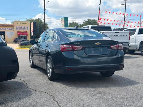 Used 2021 Chevrolet Malibu LT FWD image 5