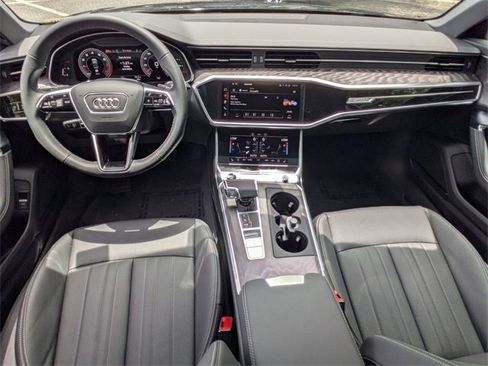 Used 2025 Audi A6 Premium Plus image 4