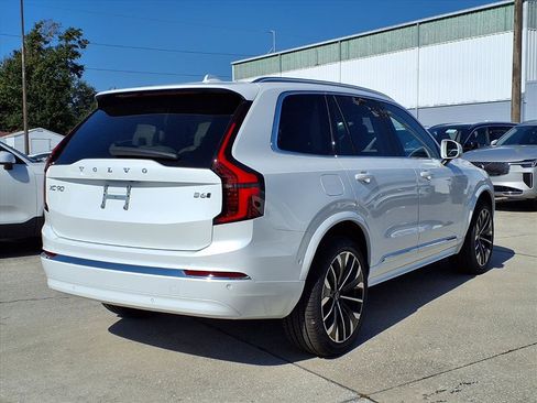 New 2026 Volvo XC90 B6 Ultra image 7