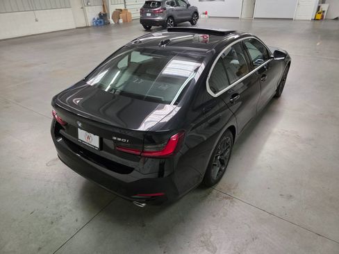 Used 2026 BMW 330i xDrive Sedan AWD/4WD image 7