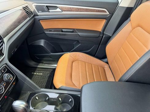 Used 2019 Volkswagen Atlas SEL Premium AWD/4WD image 13