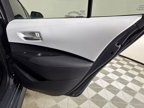 Used 2025 Toyota Corolla SE image 16