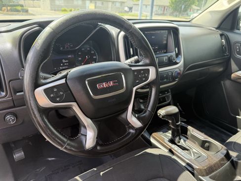 Used 2020 GMC Canyon SLE w/ Elevation Edition RWD image 16