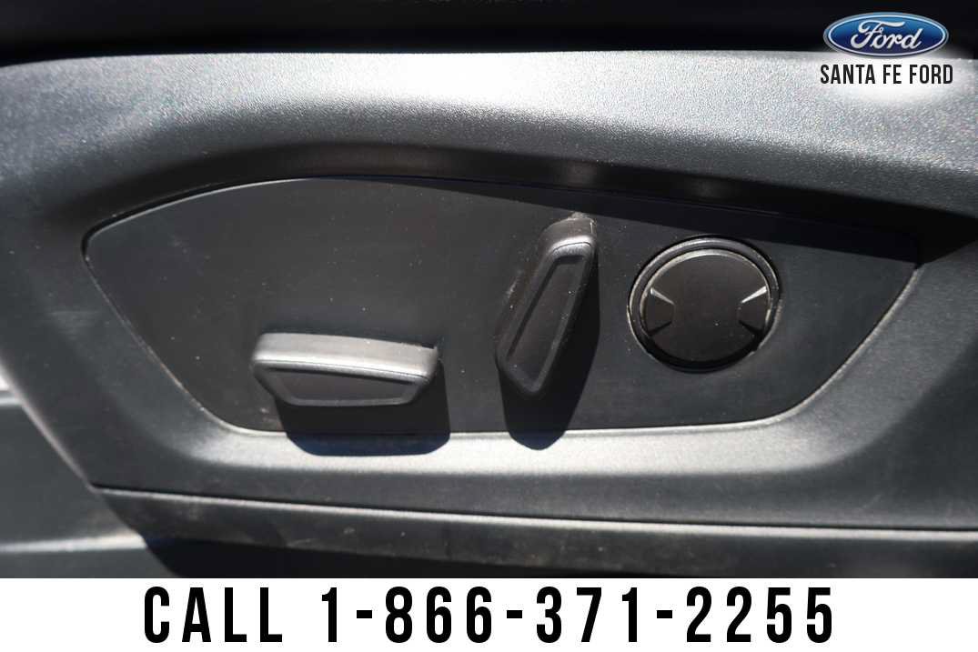 Used 2024 Ford Explorer XLT w/ Equipment Group 202A AWD/4WD image 22
