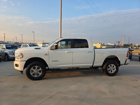 Used 2024 RAM 2500 Big Horn w/ Sport Appearance Package AWD/4WD image 4