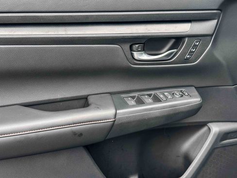 Certified 2025 Honda CR-V Sport-L image 17