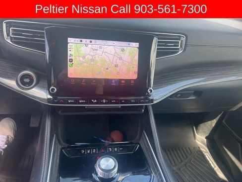 Used 2022 Jeep Wagoneer Series II RWD image 12