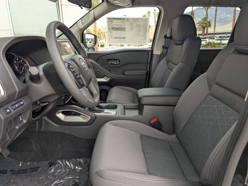 New 2025 Nissan Frontier SV w/ SV Convenience Package image 11