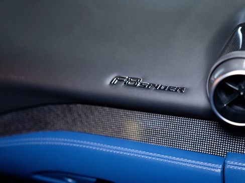 Used 2022 Ferrari F8 Tributo RWD image 8