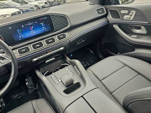 Certified 2025 Mercedes-Benz GLE 450 4MATIC w/ AMG Line Exterior image 35