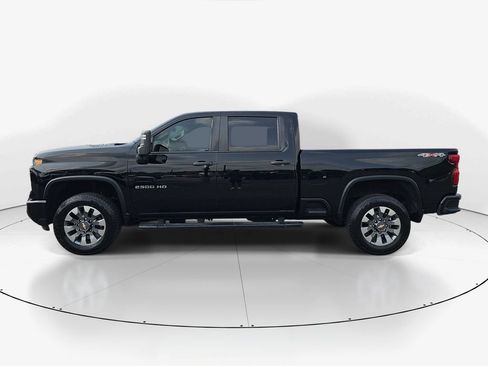 Used 2024 Chevrolet Silverado 2500 Custom w/ Custom Value Package AWD/4WD image 7