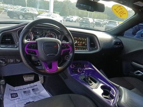 Used 2022 Dodge Challenger R/T Scat Pack w/ Driver Convenience Group RWD image 28