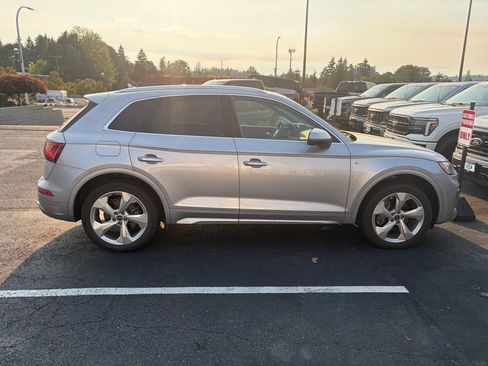Used 2022 Audi Q5 2.0T Premium Plus w/ Premium Plus Package AWD/4WD image 3