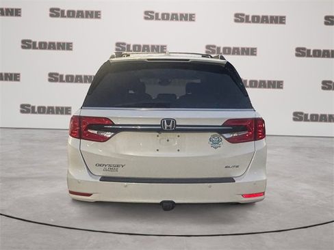 Used 2022 Honda Odyssey Elite image 3