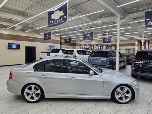 Used 2011 BMW 335i Sedan image 5