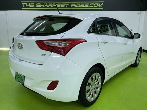 Used 2017 Hyundai Elantra GT image 10