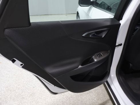 Used 2023 Chevrolet Malibu LT FWD image 19
