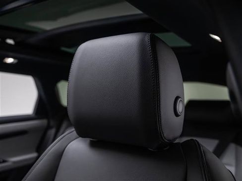 New 2026 Land Rover Range Rover Evoque Dynamic SE AWD/4WD image 15