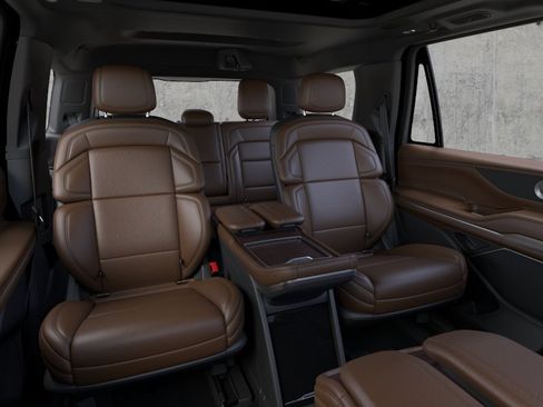 New 2026 Lincoln Navigator Reserve AWD/4WD image 11