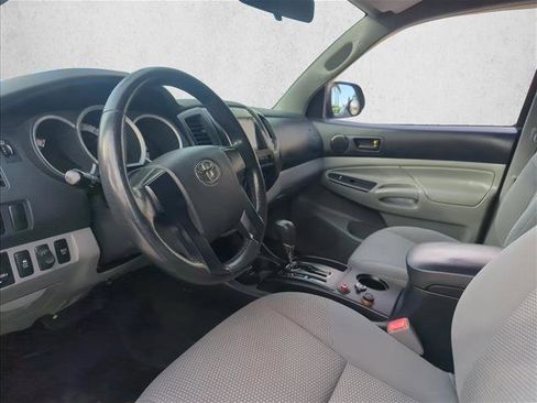 Used 2012 Toyota Tacoma 4x4 Access Cab image 8