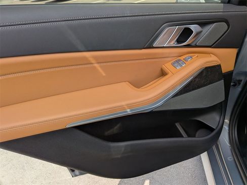 Used 2023 BMW X7 xDrive40i w/ M Sport Package image 16