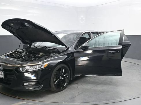Used 2019 Honda Accord Sport image 43