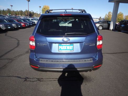 Used 2016 Subaru Forester 2.5i Limited w/ Popular Package #2 AWD/4WD image 4