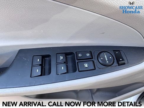 Used 2021 Hyundai Tucson SEL w/ Cargo Package FWD image 9