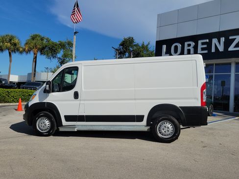 Used 2025 RAM ProMaster 2500 w/ U-Haul Equipment Group FWD image 8