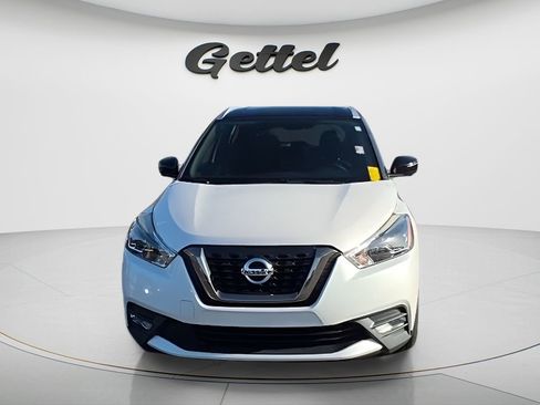 Used 2019 Nissan Kicks SR image 4