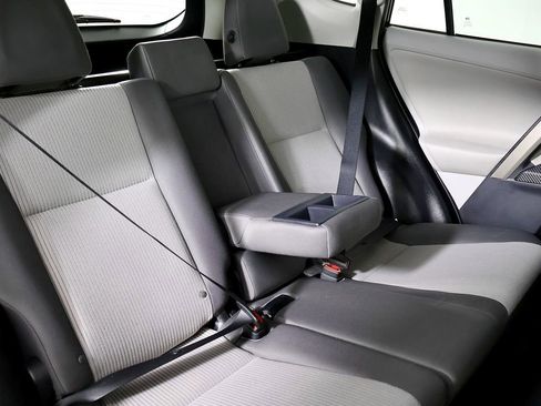 Used 2013 Toyota RAV4 LE image 46