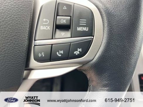 Certified 2022 Ford Explorer XLT w/ Equipment Group 202A AWD/4WD image 31