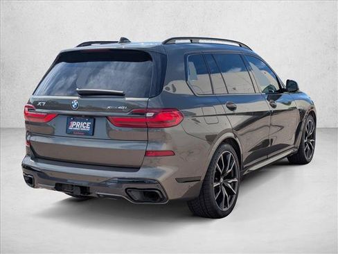 Used 2022 BMW X7 xDrive40i w/ M Sport Package AWD/4WD image 5