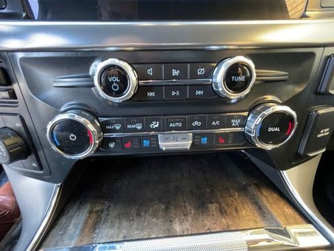 Used 2022 Ford F150 Lariat w/ Equipment Group 502A High image 22