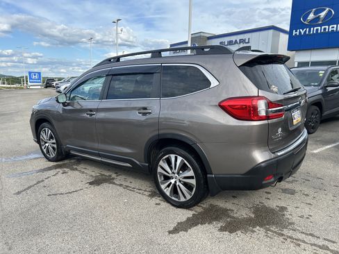 Certified 2022 Subaru Ascent Limited w/ Technology Package AWD/4WD image 6