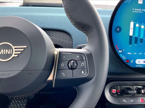 Used 2025 MINI Cooper Countryman S w/ Comfort Package Max image 22