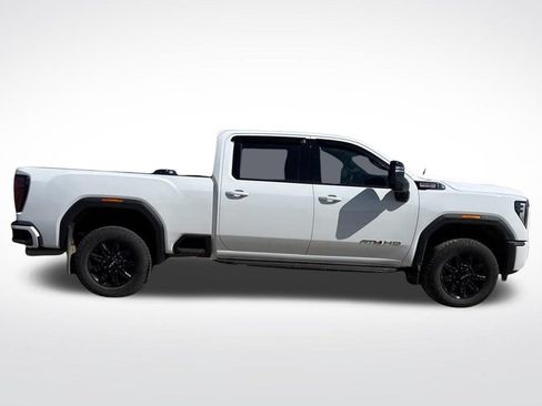 Used 2025 GMC Sierra 2500 AT4 AWD/4WD image 18