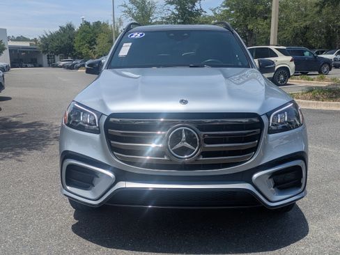 Certified 2025 Mercedes-Benz GLS 450 4MATIC w/ AMG Line Exterior image 9