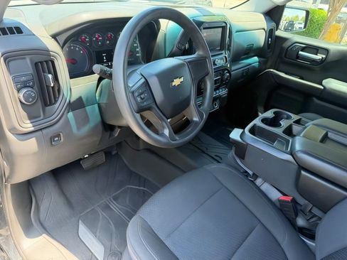 Used 2020 Chevrolet Silverado 1500 Custom w/ Custom Value Package RWD image 14