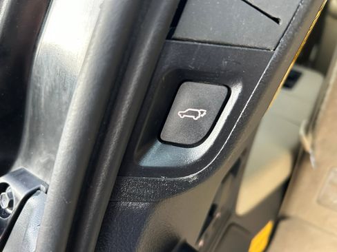 Used 2012 Toyota Sequoia Platinum image 21