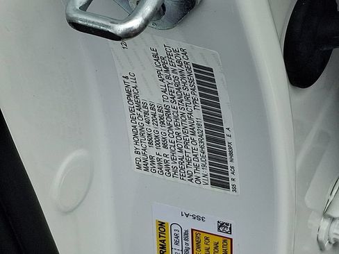 Certified 2024 Acura Integra A-Spec FWD image 28