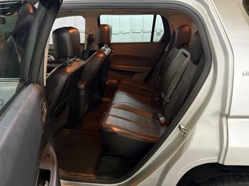 Used 2015 GMC Terrain SLT w/ Chrome Appearance Package image 17